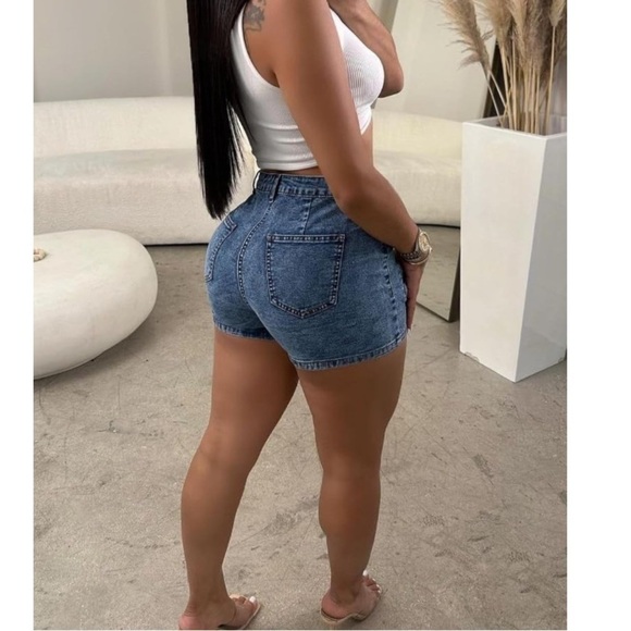 Denim Cargo Skort - Picture 4 of 5